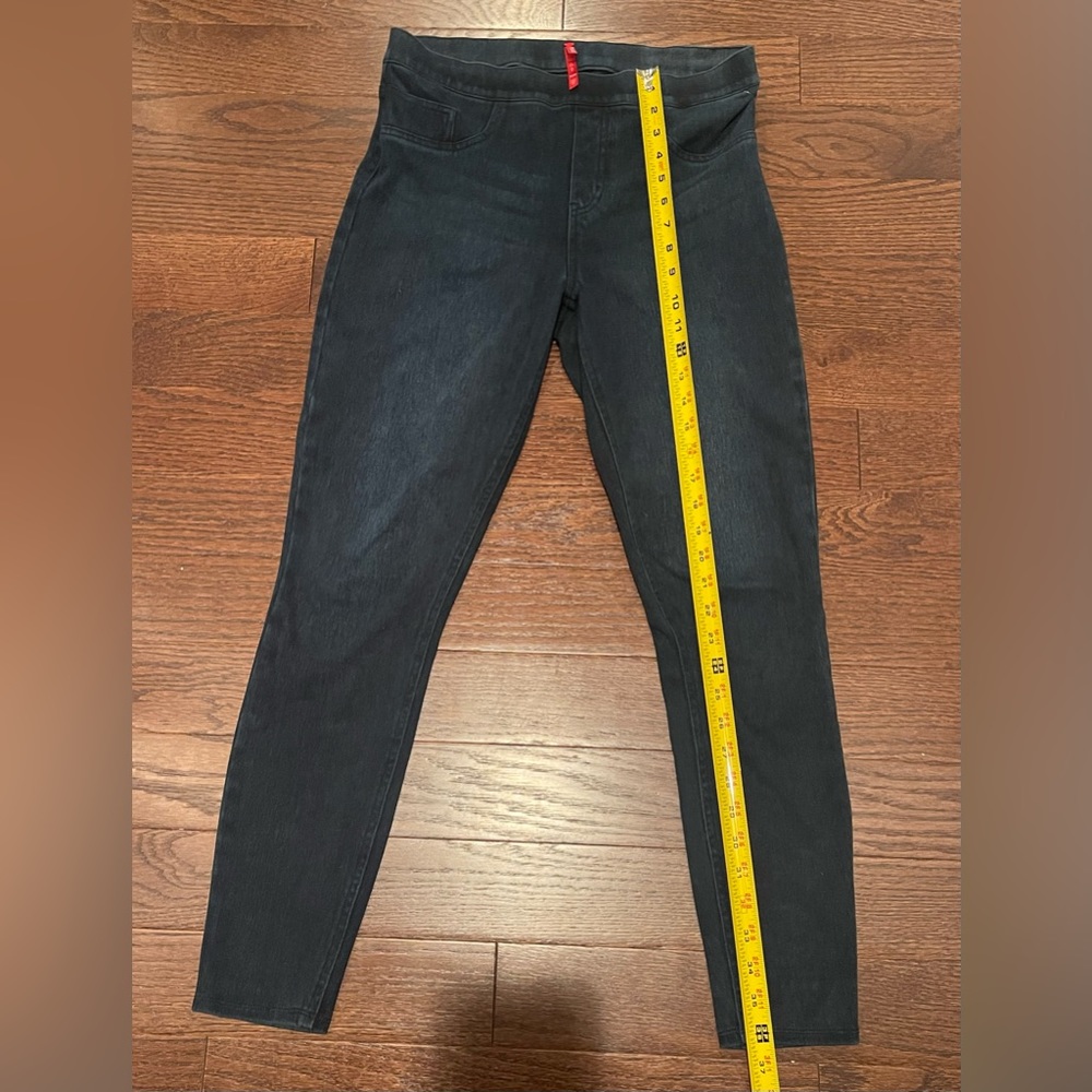 Spanx Dark Denim Pull-On Stretch Jeans  Size Medium